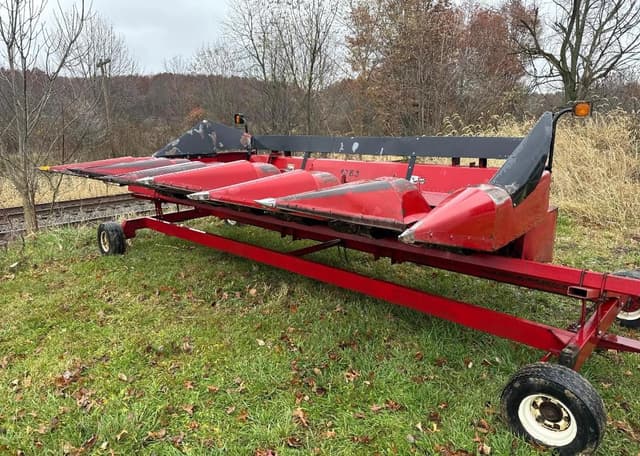 Image of Case IH 1063 equipment image 1