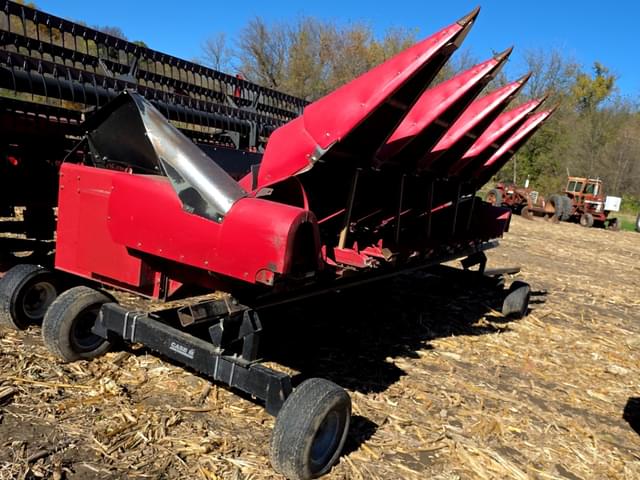 Image of Case IH 1063 equipment image 3