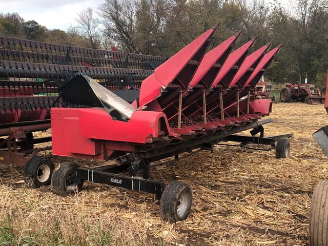 Image of Case IH 1063 equipment image 2