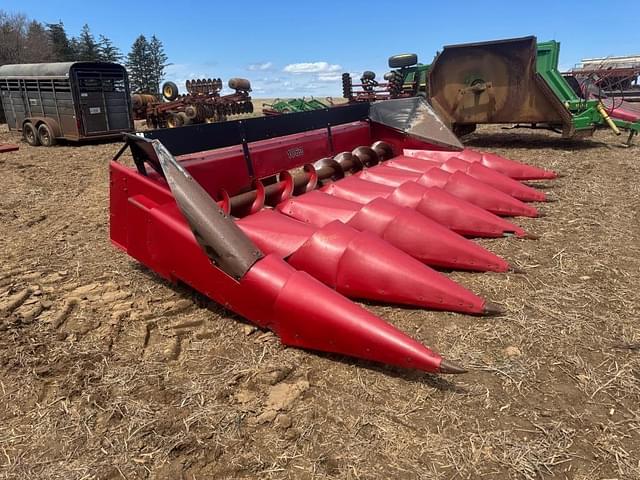 Image of Case IH 1063 equipment image 2