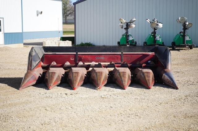 Image of Case IH 1063 equipment image 1