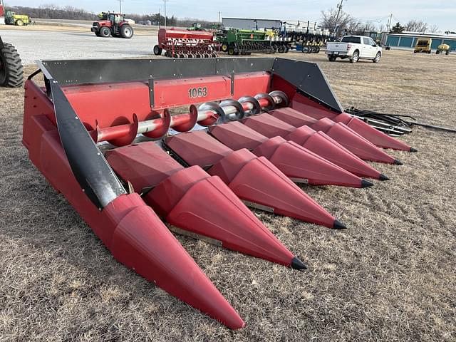 Image of Case IH 1063 equipment image 1