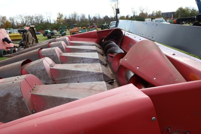 Image of Case IH 1063 equipment image 4