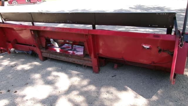Image of Case IH 1063 equipment image 3