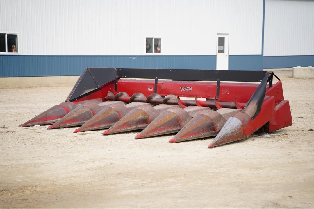 Image of Case IH 1063 Primary image