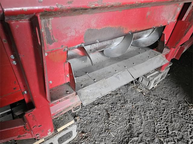 Image of Case IH 1063 equipment image 1