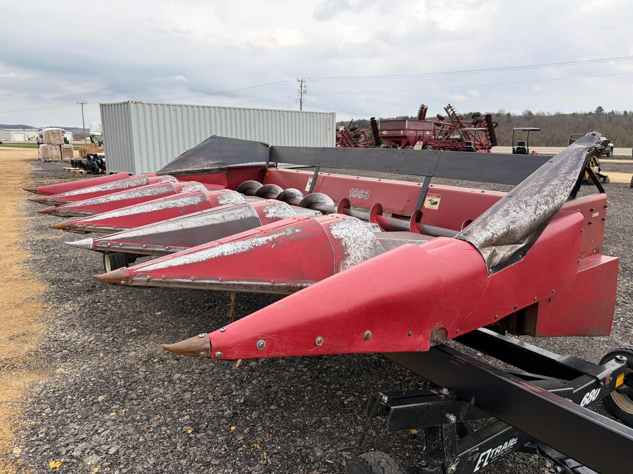 Case IH 1063 Equipment Image0
