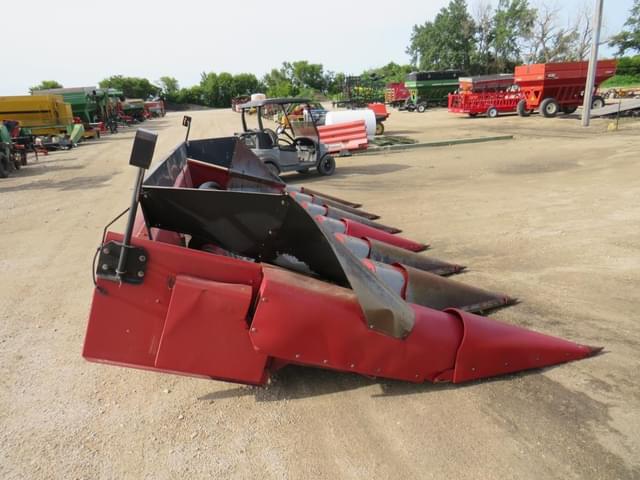 Image of Case IH 1063 equipment image 4