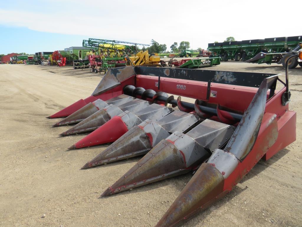 Image of Case IH 1063 Primary image