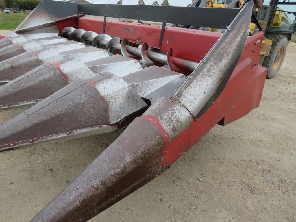 Image of Case IH 1063 Primary image