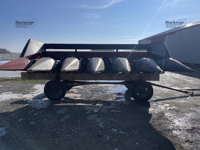 Image of Case IH 1063 equipment image 1