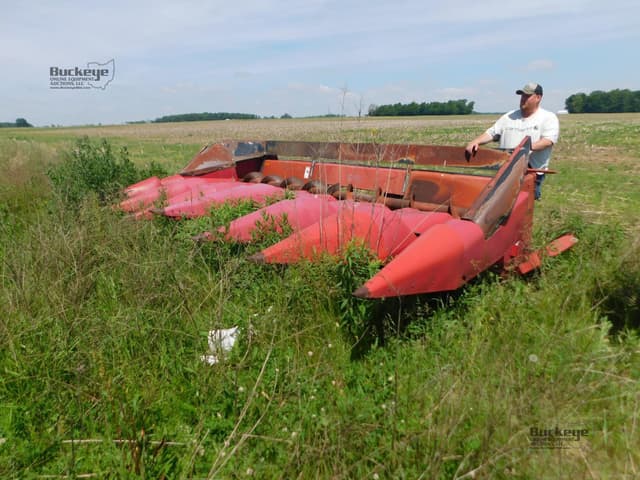 Image of Case IH 1063 equipment image 1