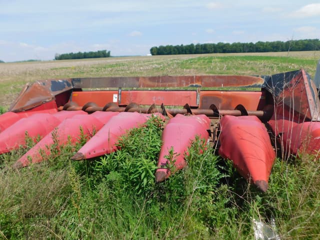 Image of Case IH 1063 equipment image 2