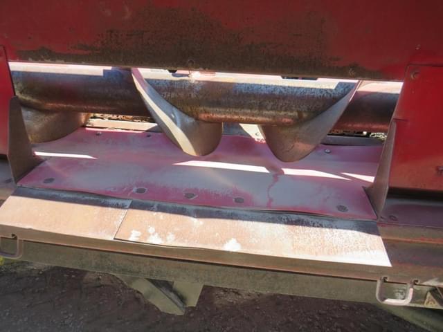 Image of Case IH 1063 equipment image 4