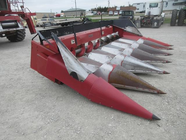 Image of Case IH 1063 equipment image 4