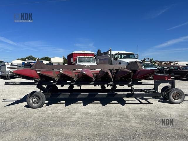 Image of Case IH 1063 equipment image 1