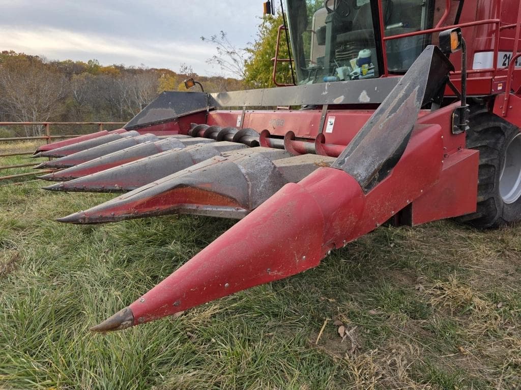 Image of Case IH 1063 Primary image
