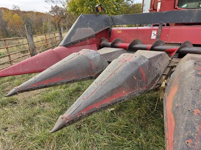 Image of Case IH 1063 equipment image 2