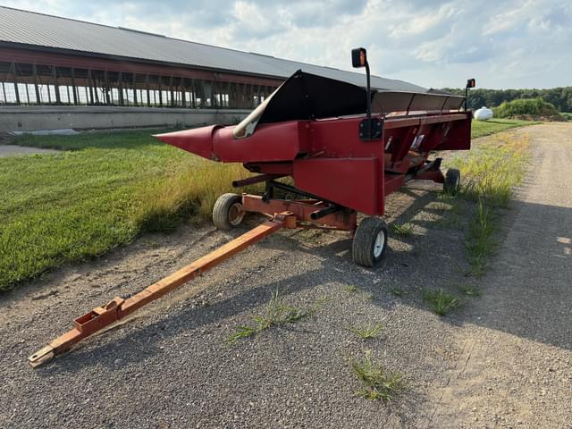 Image of Case IH 1063 equipment image 4