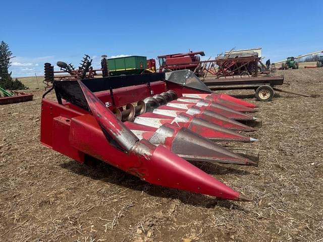 Image of Case IH 1063 equipment image 2