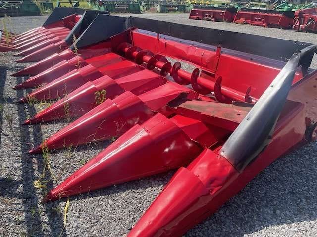 Case IH 1063 Equipment Image0