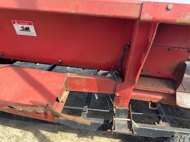 Image of Case IH 1063 equipment image 4