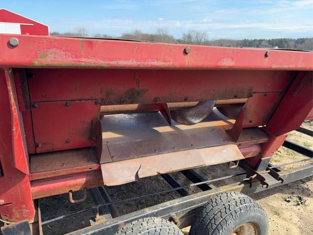 Image of Case IH 1063 equipment image 3