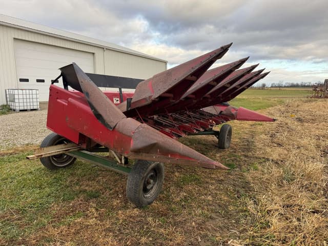 Image of Case IH 1063 equipment image 4