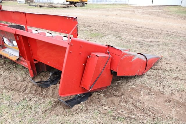 Image of Case IH 1063 equipment image 2