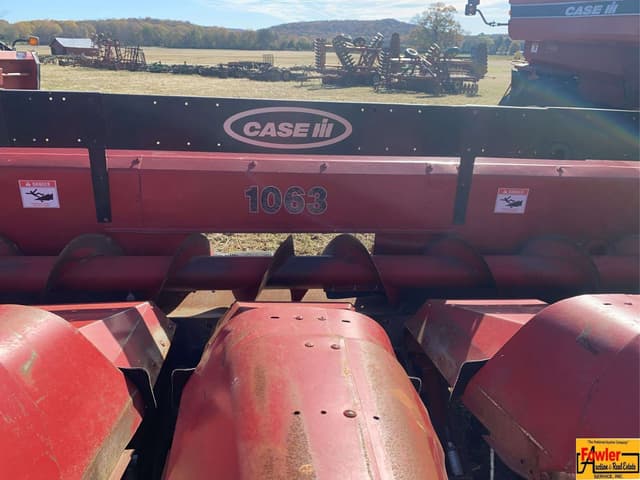 Image of Case IH 1063 equipment image 2