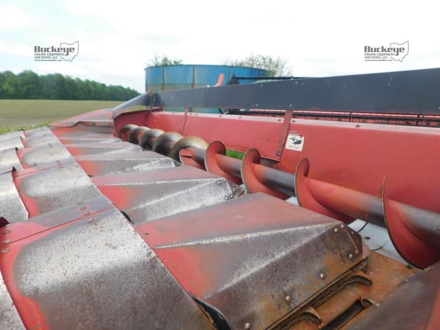 Image of Case IH 1063 equipment image 2