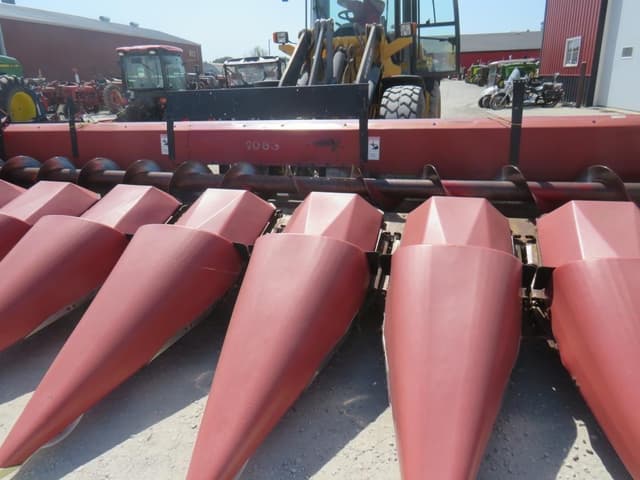 Image of Case IH 1083 equipment image 2
