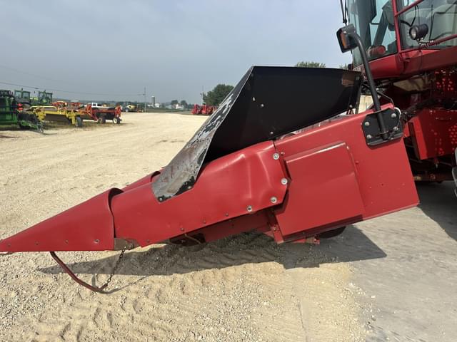 Image of Case IH 1083 equipment image 2