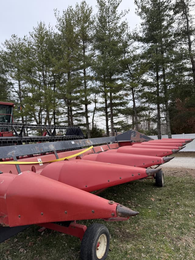 Image of Case IH 1083 equipment image 2