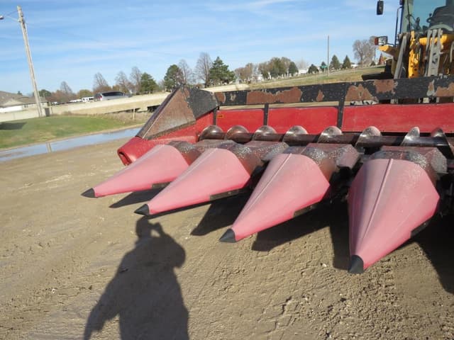 Image of Case IH 1083 equipment image 2