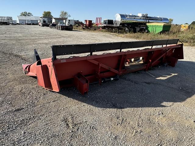 Image of Case IH 1083 equipment image 1