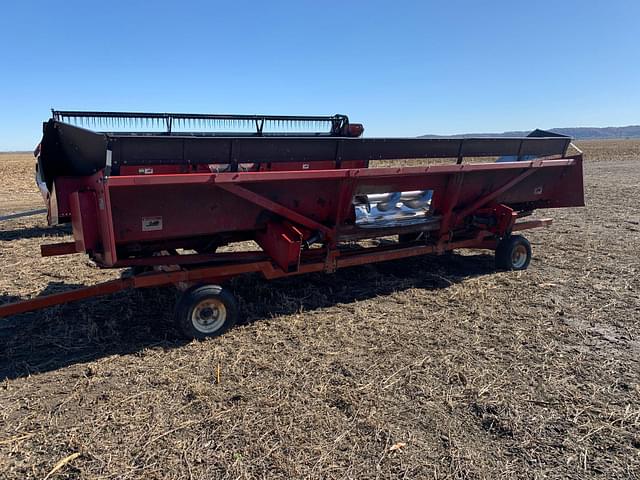 Image of Case IH 1083 equipment image 3