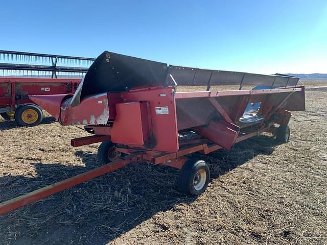 Image of Case IH 1083 equipment image 2