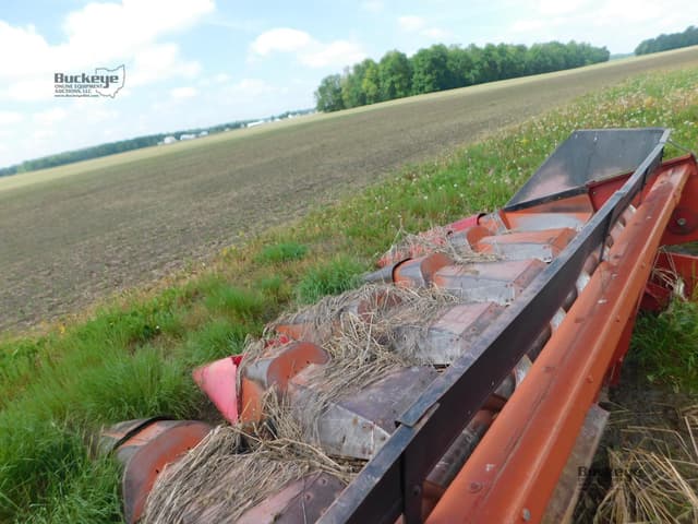 Image of Case IH 1083 equipment image 1
