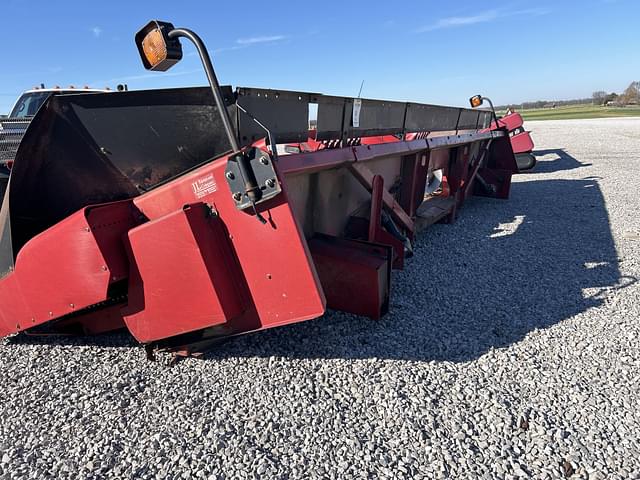 Image of Case IH 1083 equipment image 3