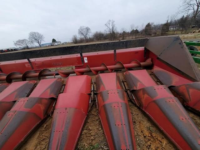 Image of Case IH 1083 equipment image 1