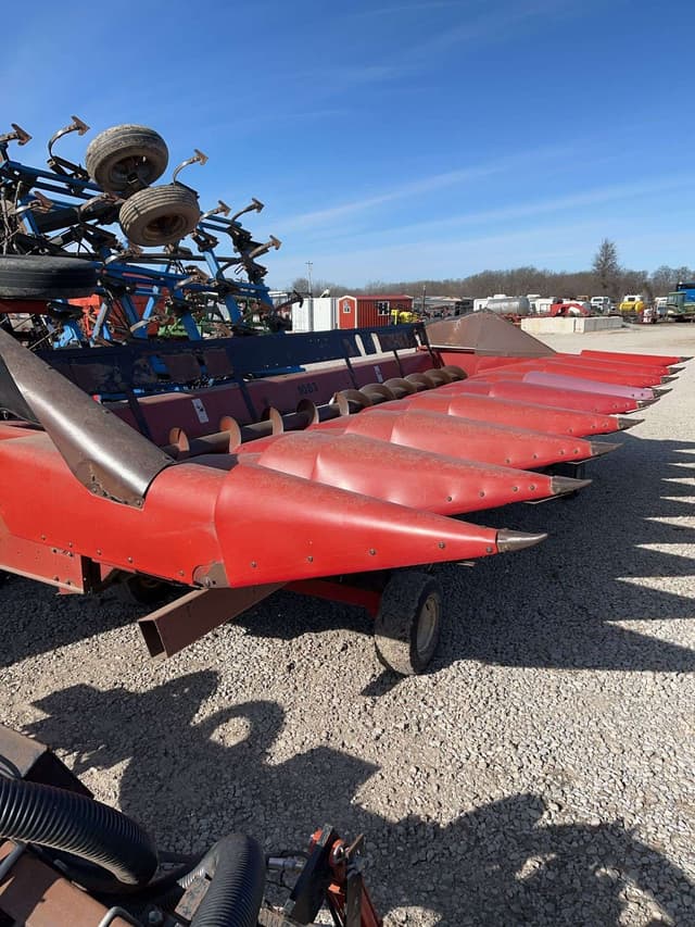 Image of Case IH 1083 equipment image 4