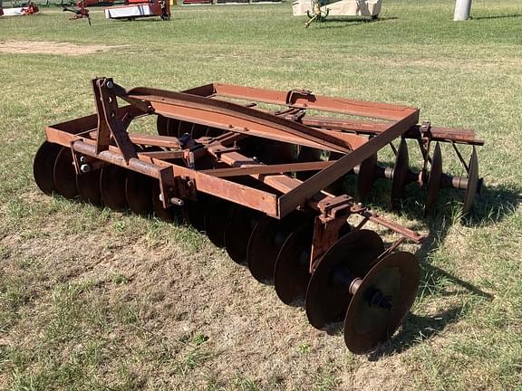 Case IH 110 Equipment Image0