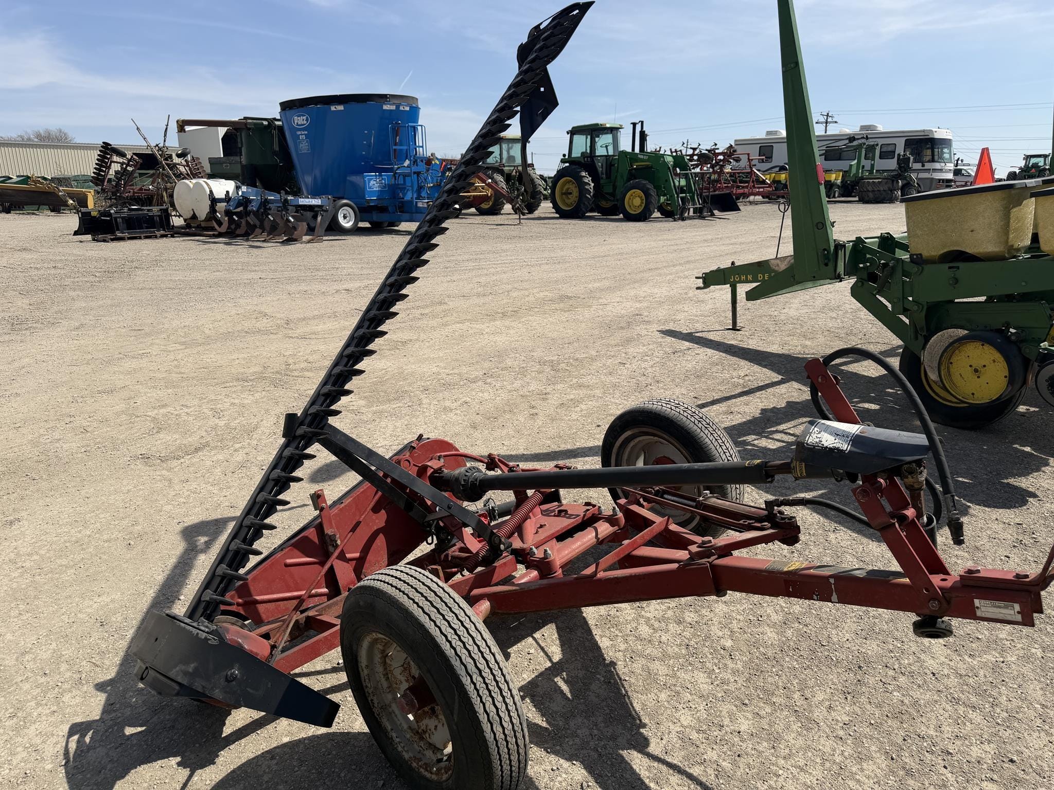 Case IH 1100 Equipment Image0