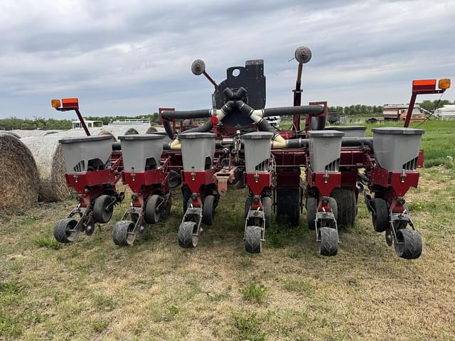 Image of Case IH 1200 equipment image 3