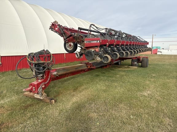Case IH 1200 Equipment Image0