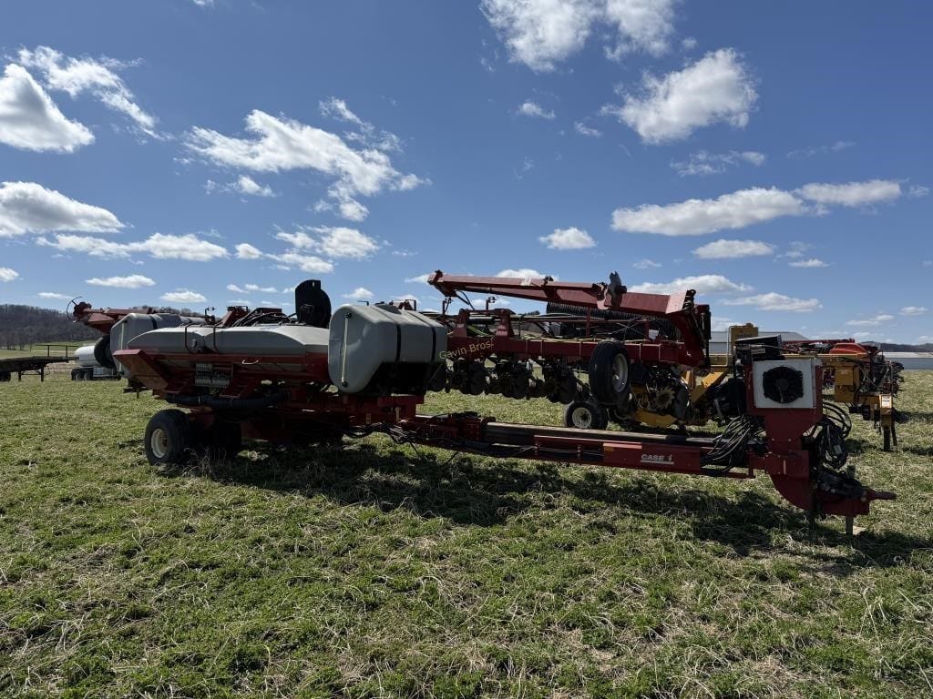 Case IH 1200 Equipment Image0
