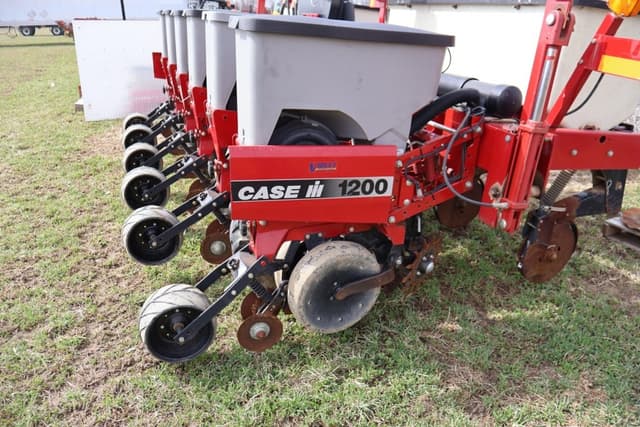 Image of Case IH 1200 equipment image 3