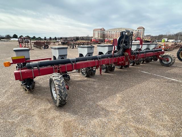 Image of Case IH 1200 equipment image 1