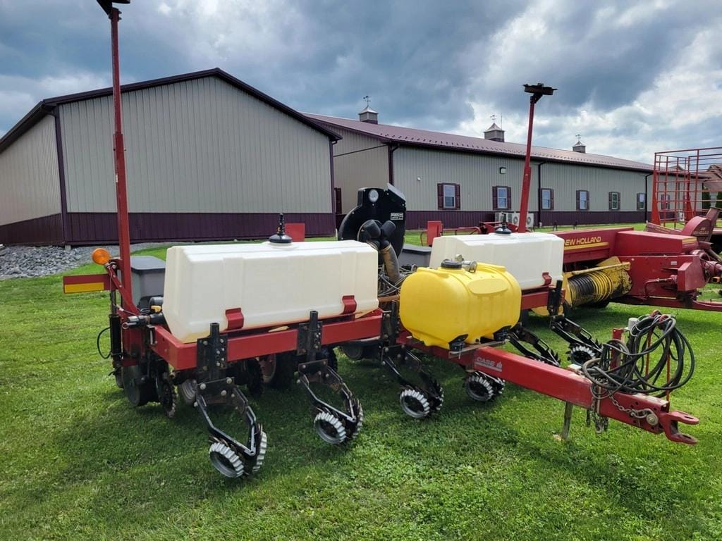 Case IH 1200 Equipment Image0